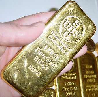 A 1 kg standard gold bullion bar (Image from Swiss Banker, Wikimedia Commons)